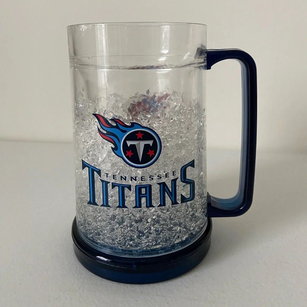 NWOT |‎ Duck House Tennessee Titans clear plastic beer mug